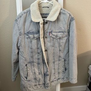 Levi jacket with Sherpa lining